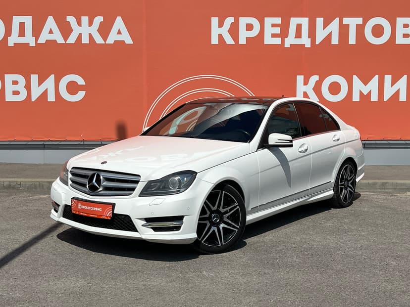 mercedes-benz-c-класс-2013-44