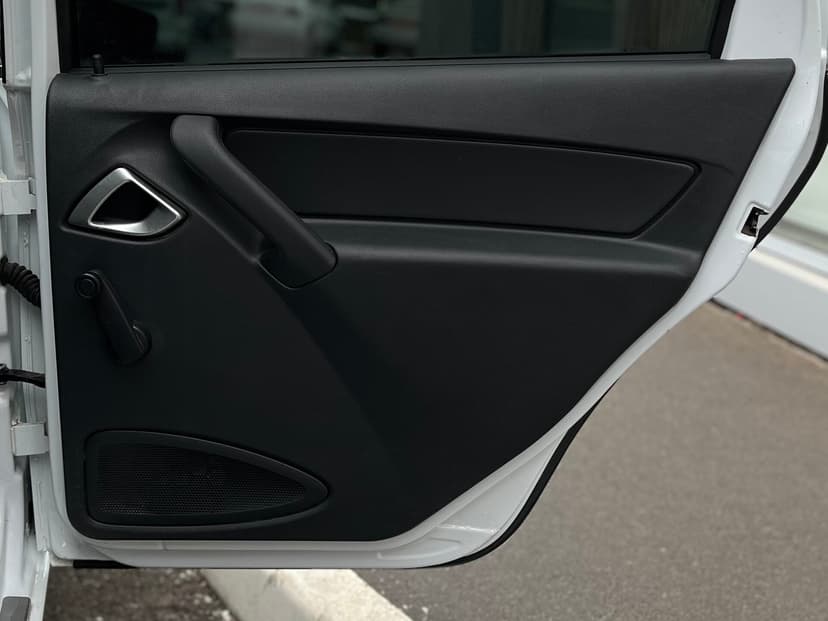 ваз (lada)-granta-2023-827-23