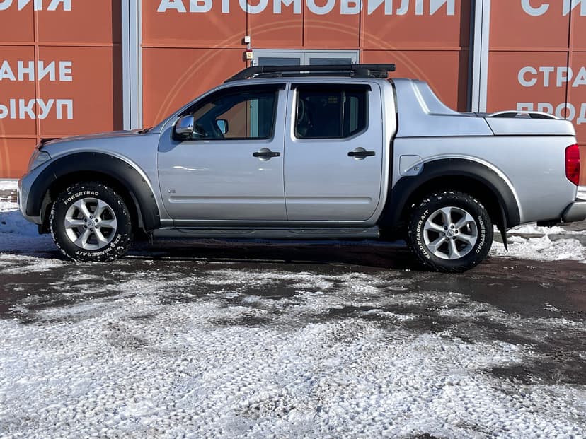 nissan-navara-2010-1193-7