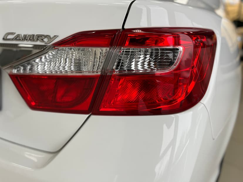 toyota-camry-2012-1224-8