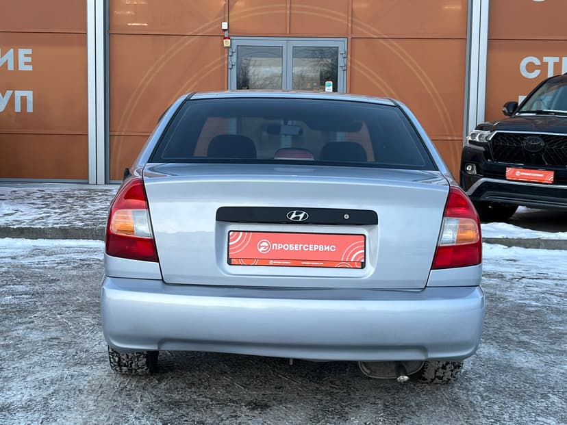 hyundai-accent-2006-990-5