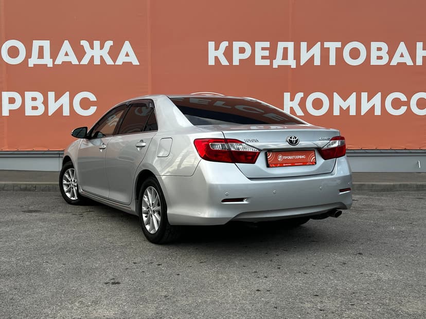 toyota-camry-2012-626-6