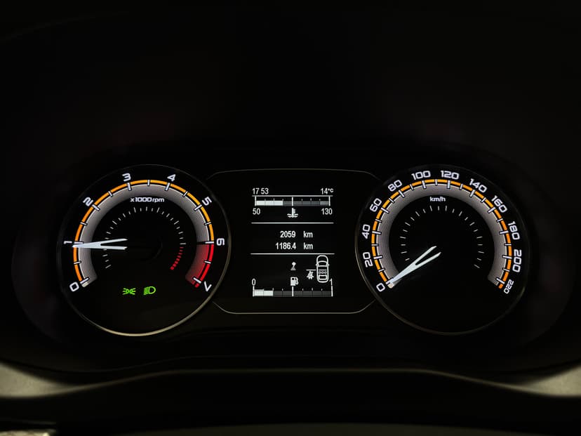 ваз (lada)-iskra-2025-988-17