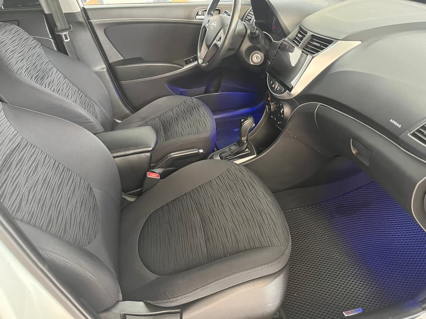 hyundai-solaris-2014-339-21