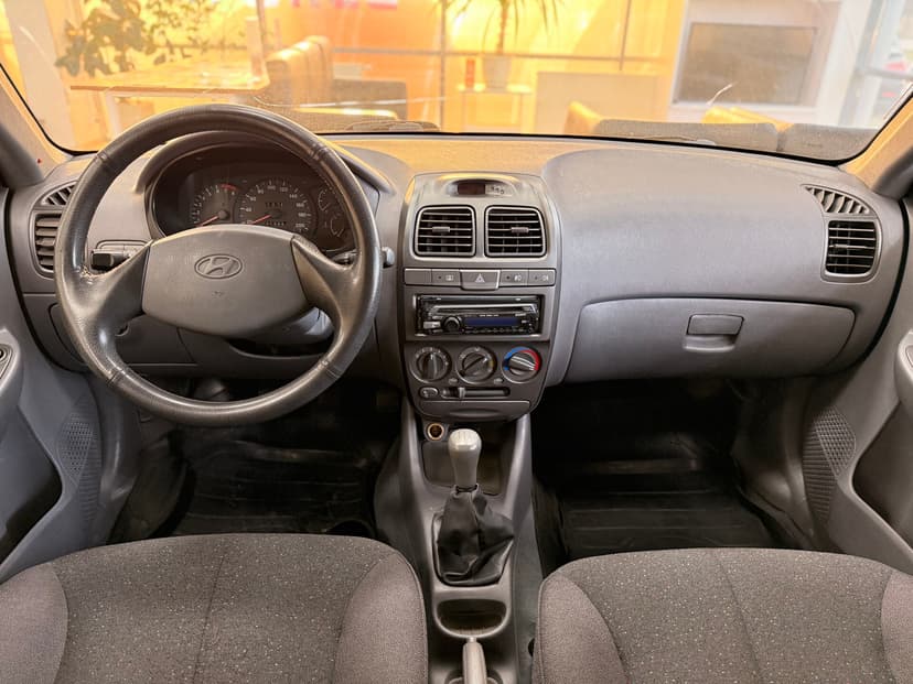 hyundai-accent-2005-686-6