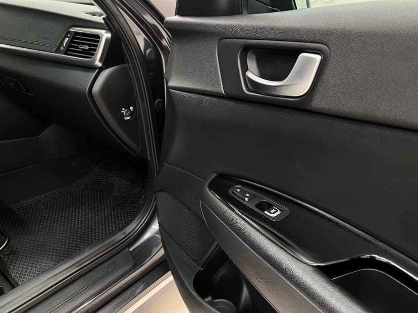 kia-optima-2018-703-32