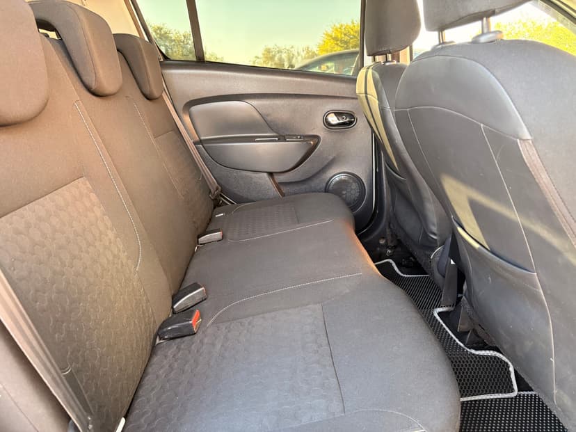 renault-sandero-2016-357-26