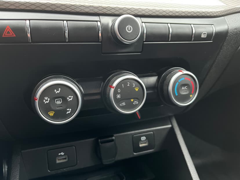 ваз (lada)-vesta-2023-844-16