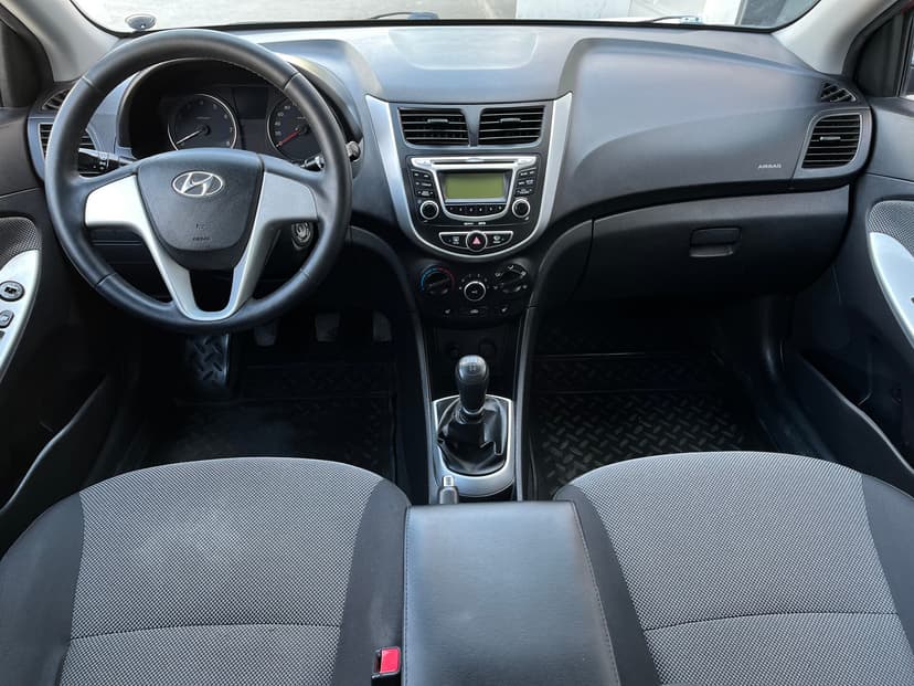 hyundai-solaris-2013-71-8