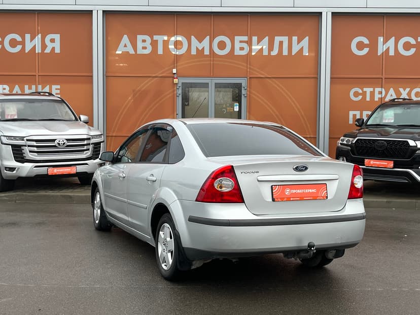 ford-focus-2006-669-6