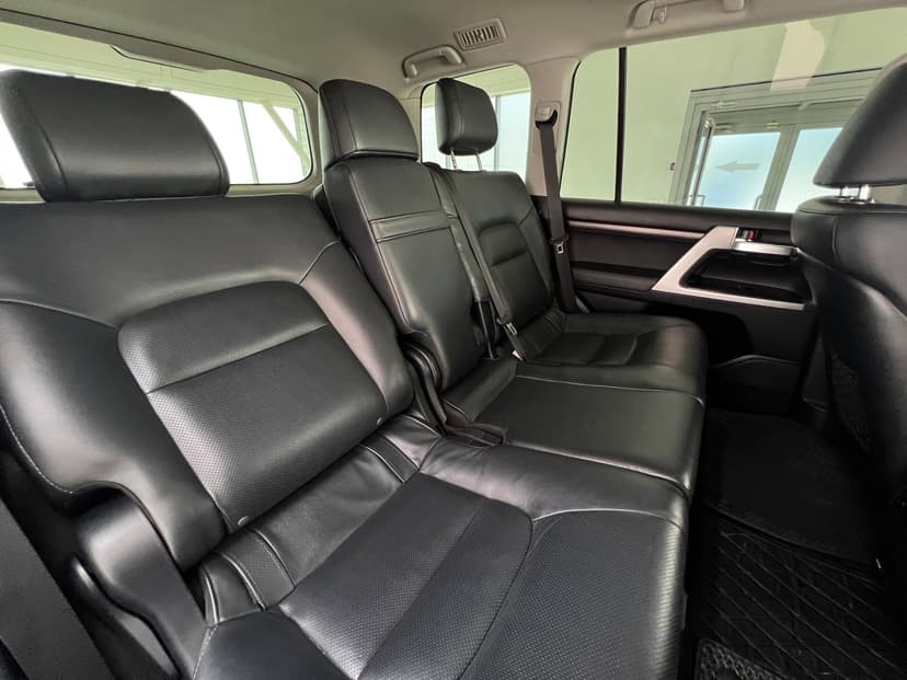 toyota-land cruiser-2015-6-32