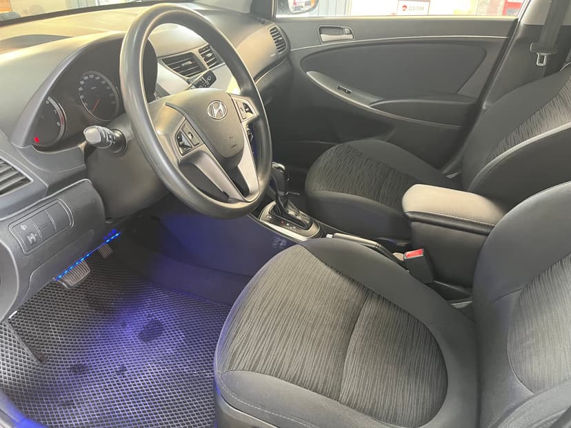 hyundai-solaris-2014-339-11