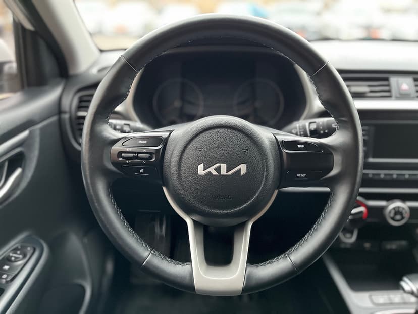 kia-rio x-2021-708-11