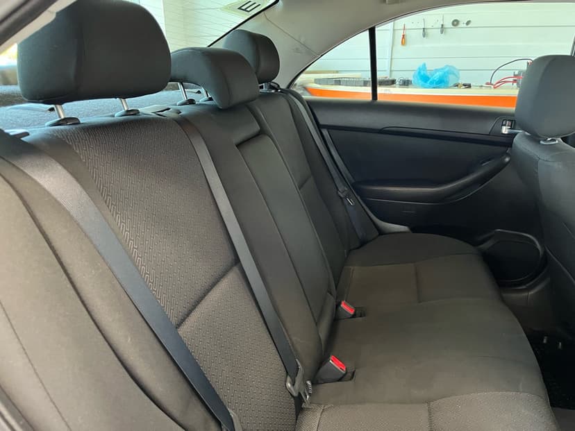 toyota-avensis-2008-125-24