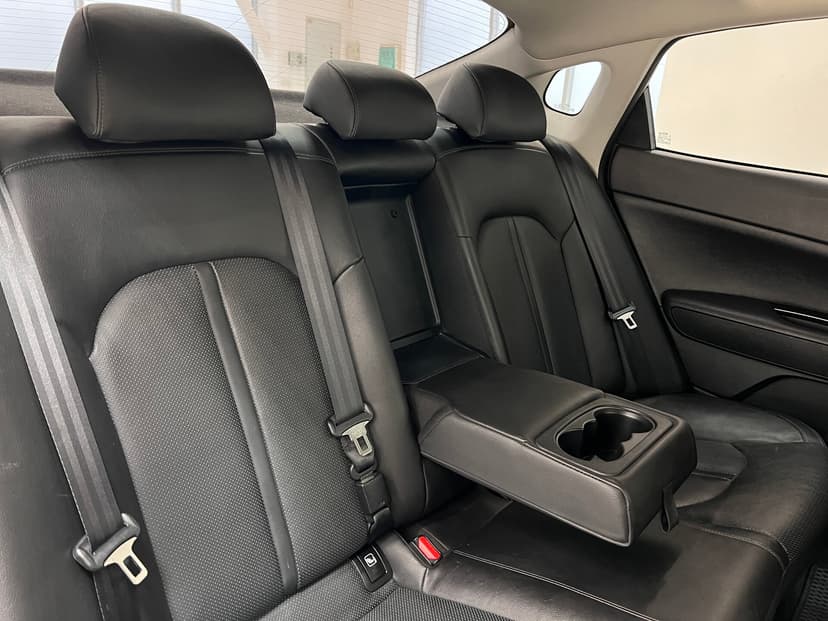 kia-optima-2018-703-38