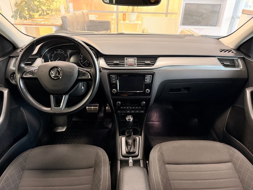 skoda-rapid-2017-522-10