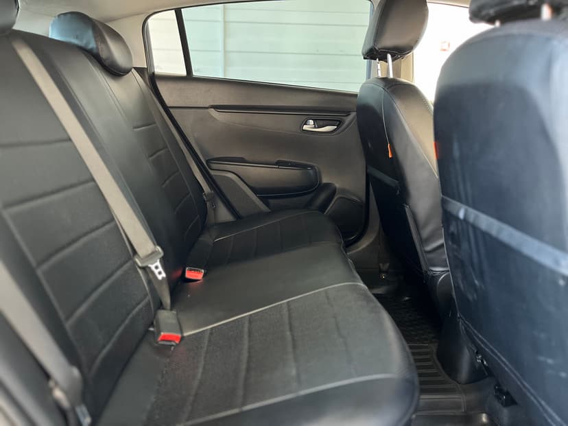 kia-rio x-line-2017-1219-27