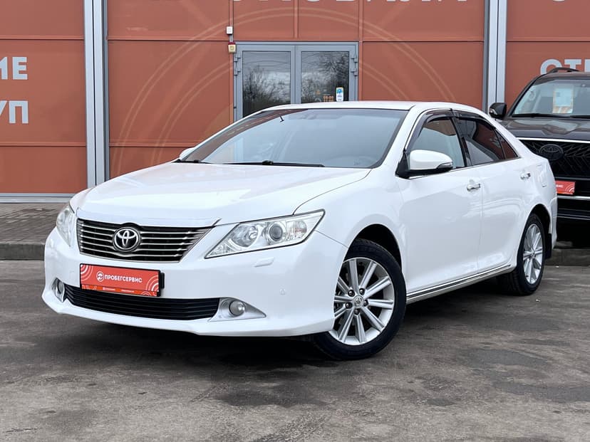 toyota-camry-2012-1224-0