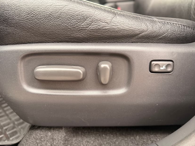 toyota-rav4-2006-867-22