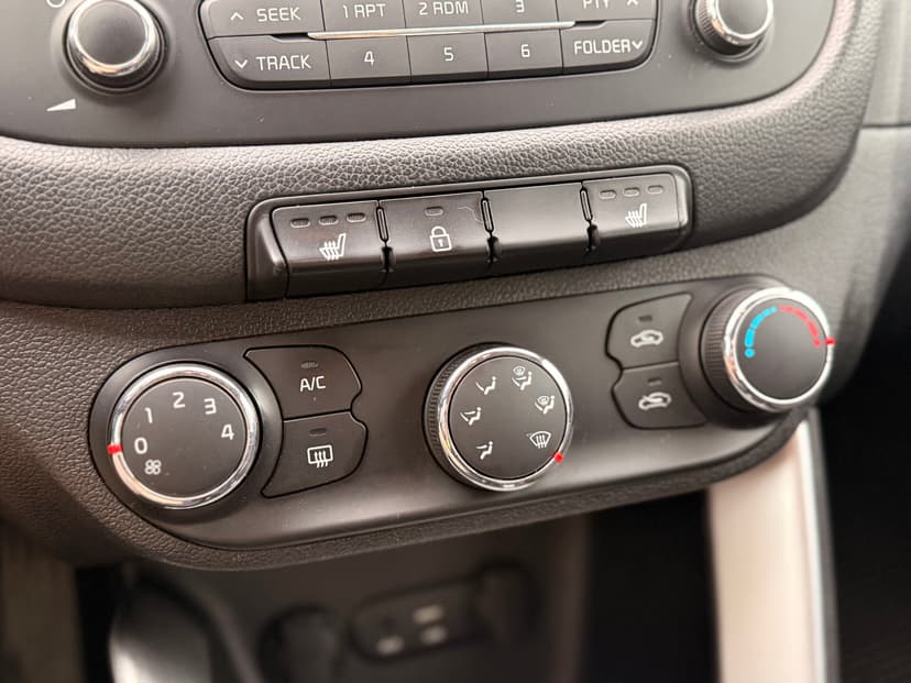 kia-ceed-2015-760-15