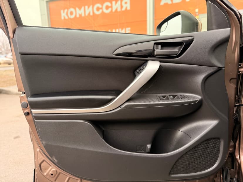 mitsubishi-eclipse cross-2018-868-21