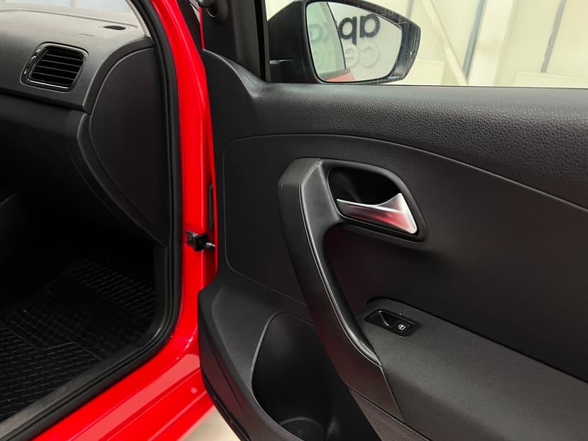 volkswagen-polo-2010-963-21