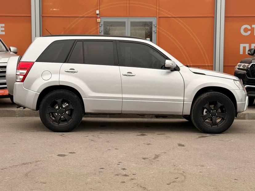 suzuki-grand vitara-2011-746-3