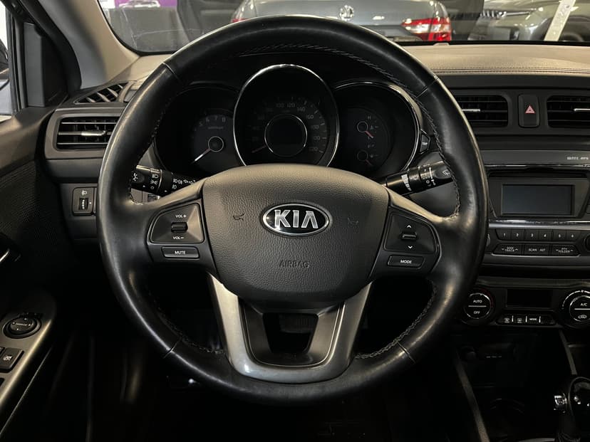 kia-rio-2015-820-13