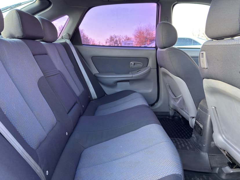 hyundai-elantra-2006-608-24