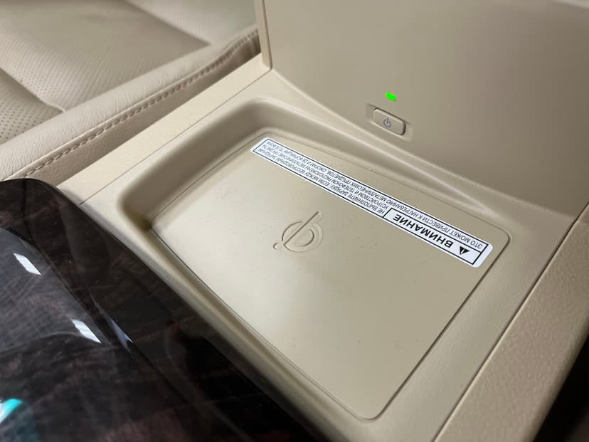 toyota-camry-2015-1332-19