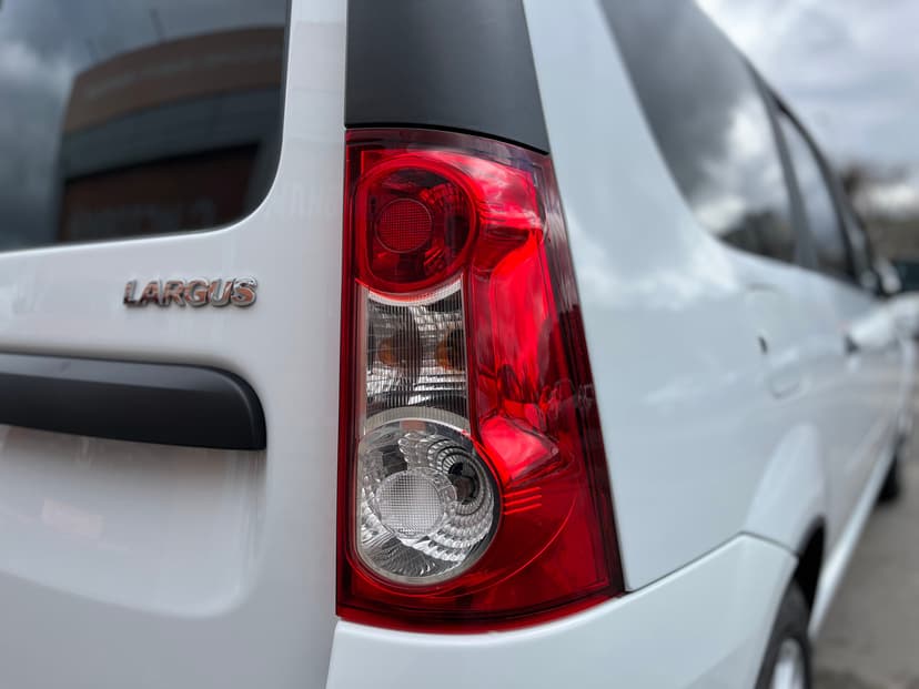 ваз (lada)-largus-2024-1007-9