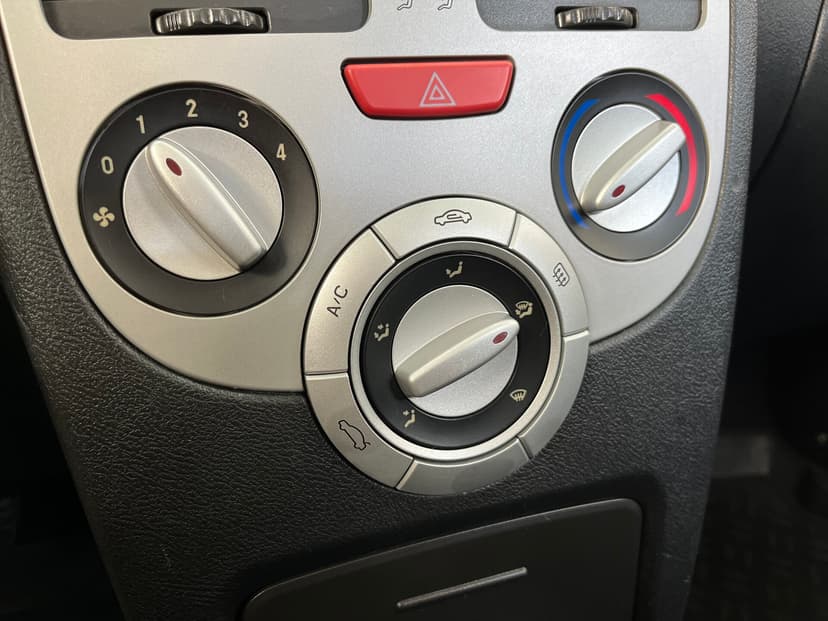 chery-very-2012-1275-12