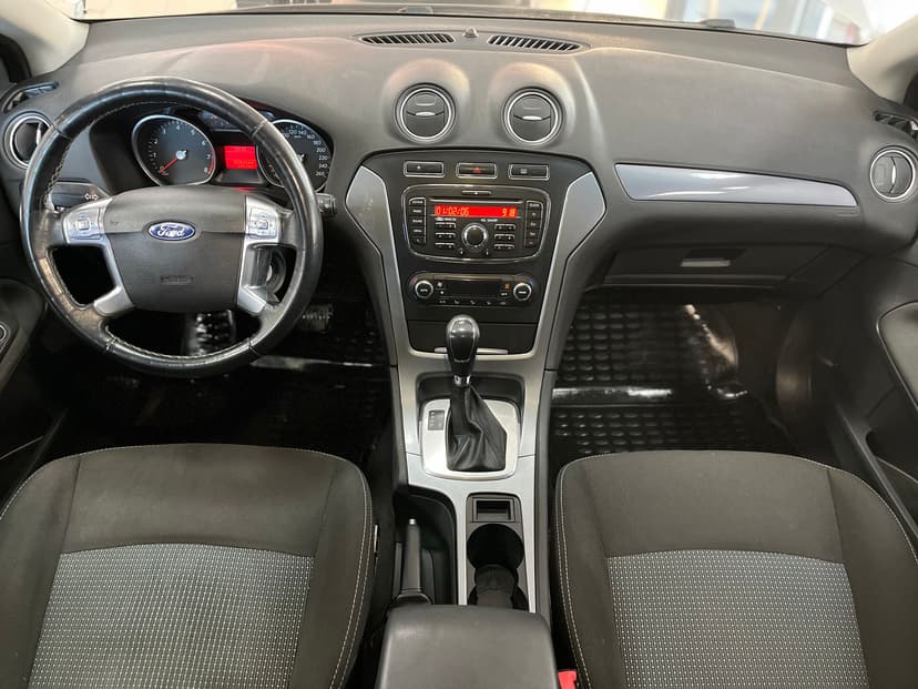 ford-mondeo-2012-1021-10