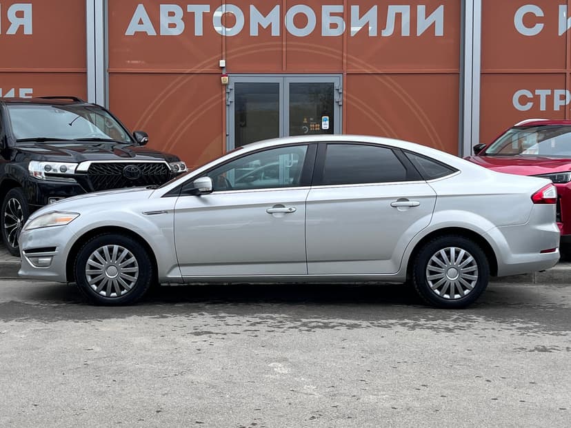 ford-mondeo-2012-1021-25