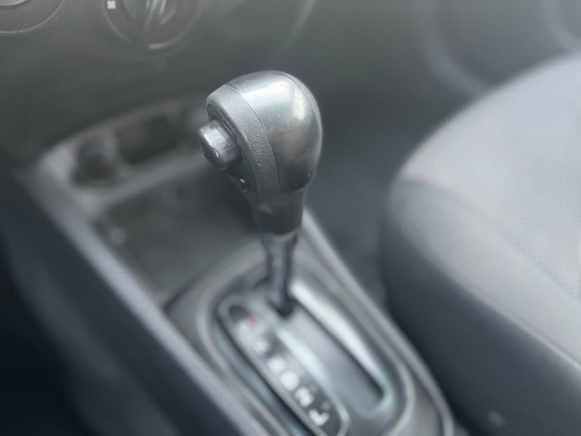 kia-rio-2011-1011-14