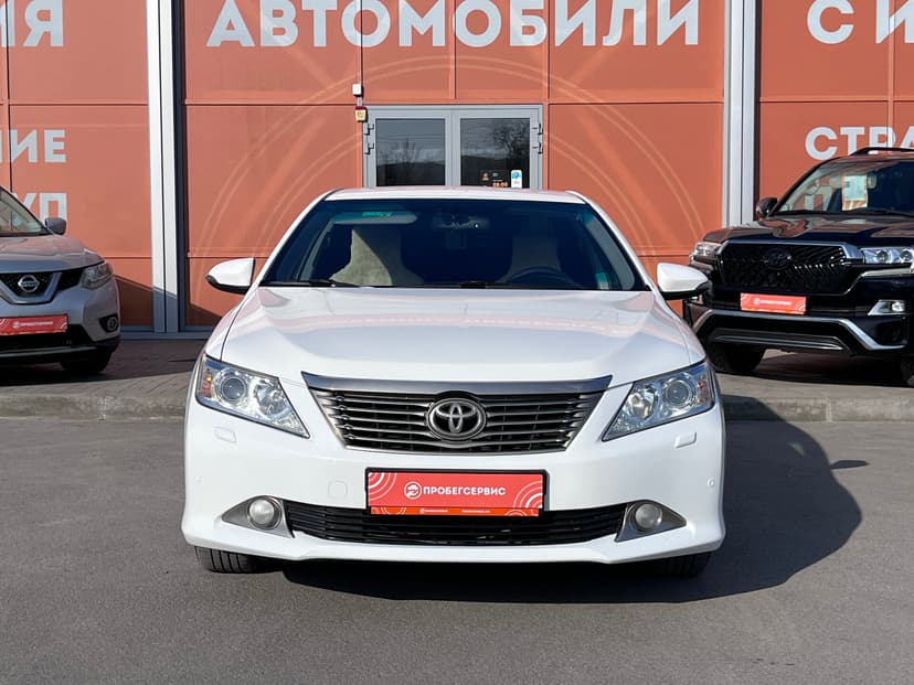 Toyota Camry с пробегом, 2014 год, Волгоград, 2.5 бензин, Автомат - вид 2