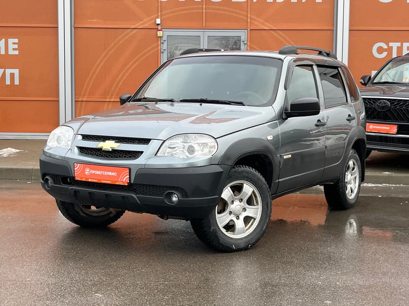 chevrolet-niva-2016-1040-0