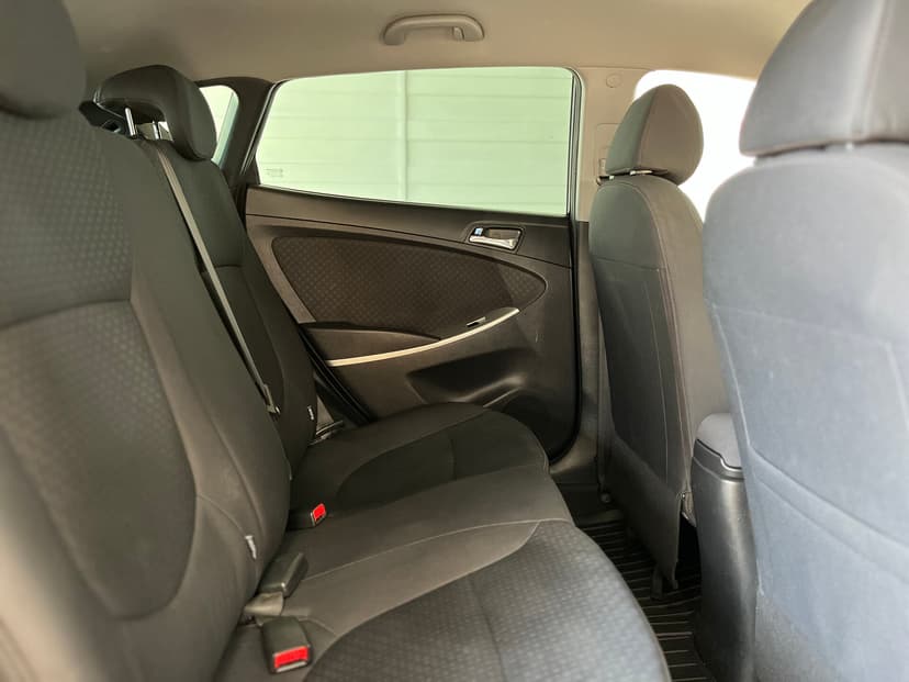 Hyundai Solaris с пробегом, 2012 год, Волгоград, 1.4 бензин, Механика - вид 23
