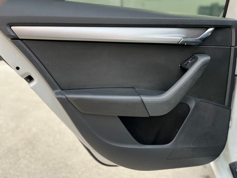 skoda-octavia-2019-1326-25