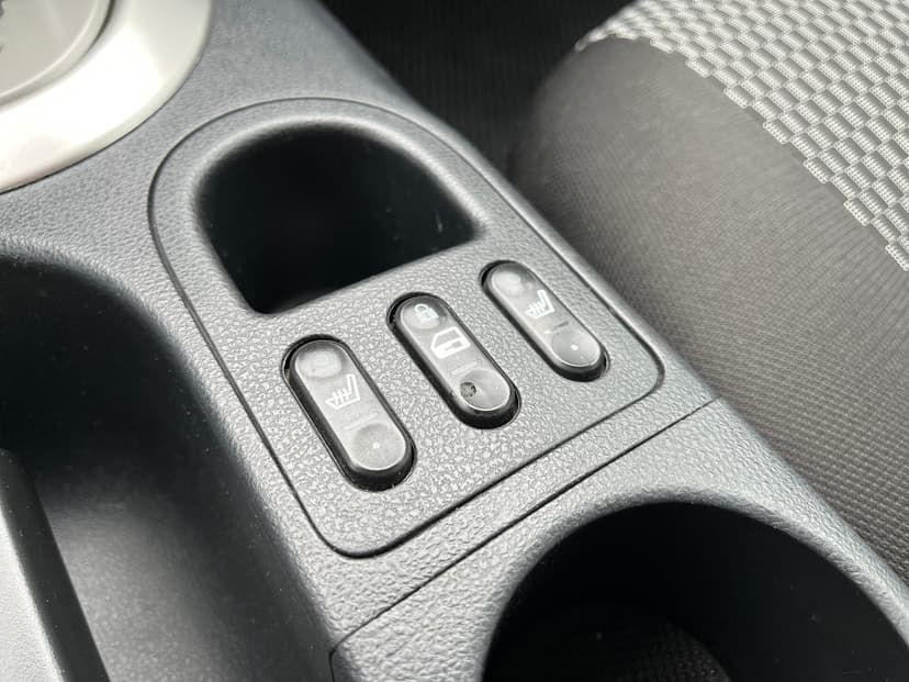 nissan-qashqai-2012-1081-16