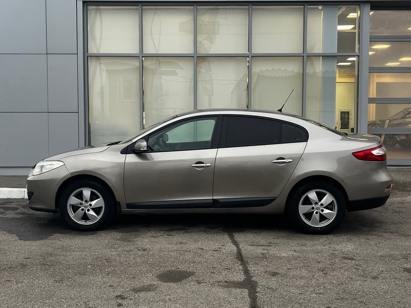 renault-fluence-2011-982-7