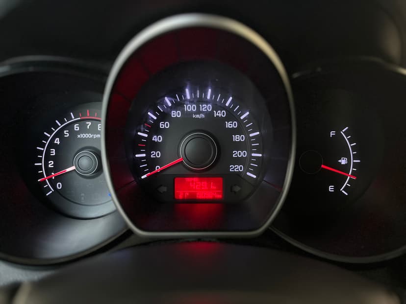 KIA Rio с пробегом, 2015 год, Волгоград, 1.6 бензин, Механика - вид 14