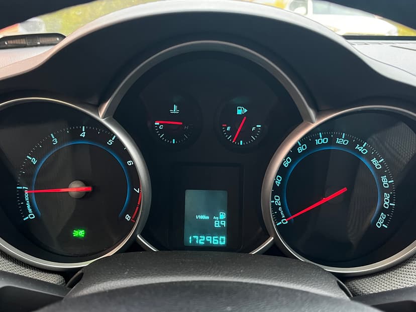 chevrolet-cruze-2011-435-26