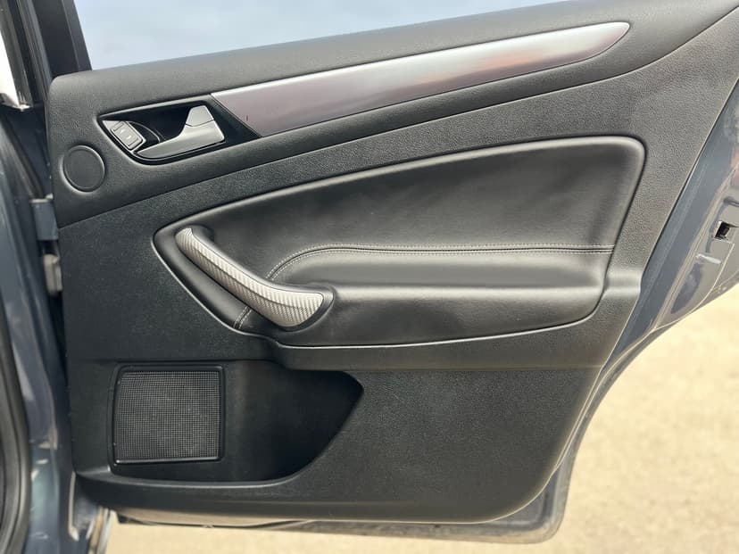 ford-mondeo-2011-735-24