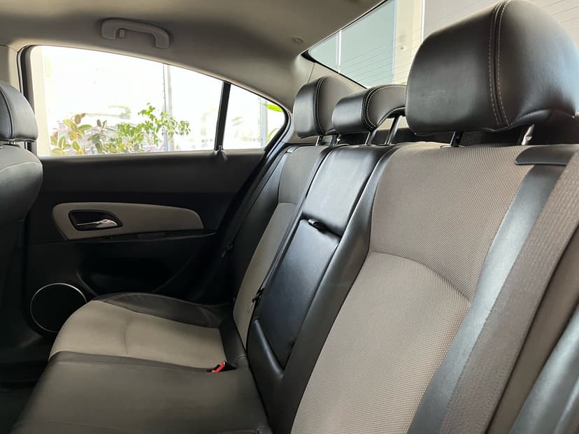 chevrolet-cruze-2013-144-29