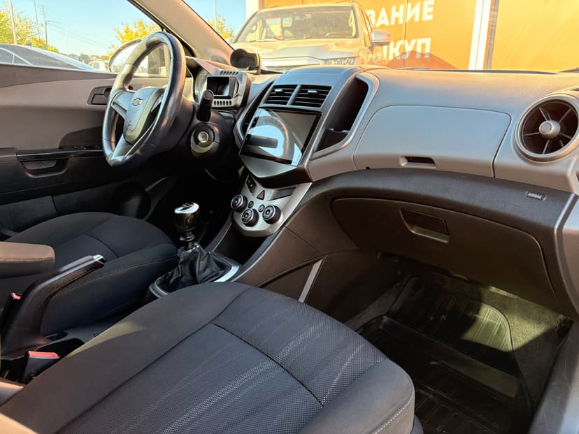 chevrolet-aveo-2013-418-19