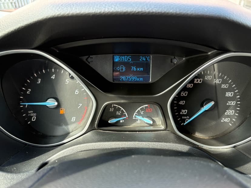 ford-focus-2013-111-13