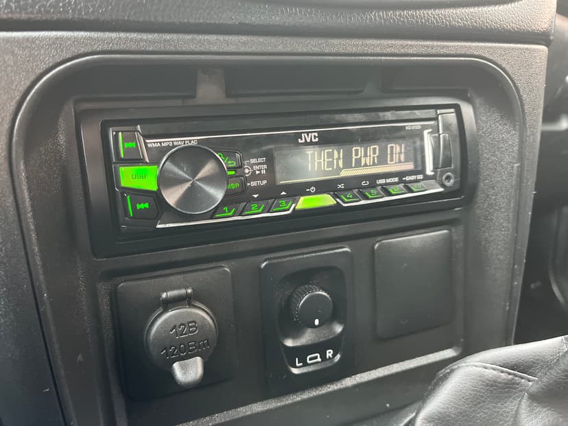 chevrolet-niva-2016-1040-13