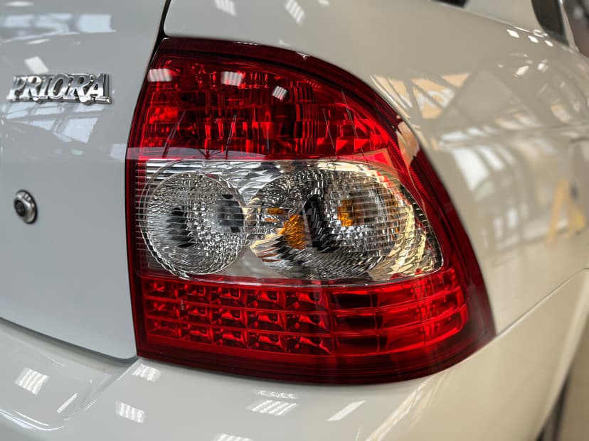 ваз (lada)-priora-2015-980-9