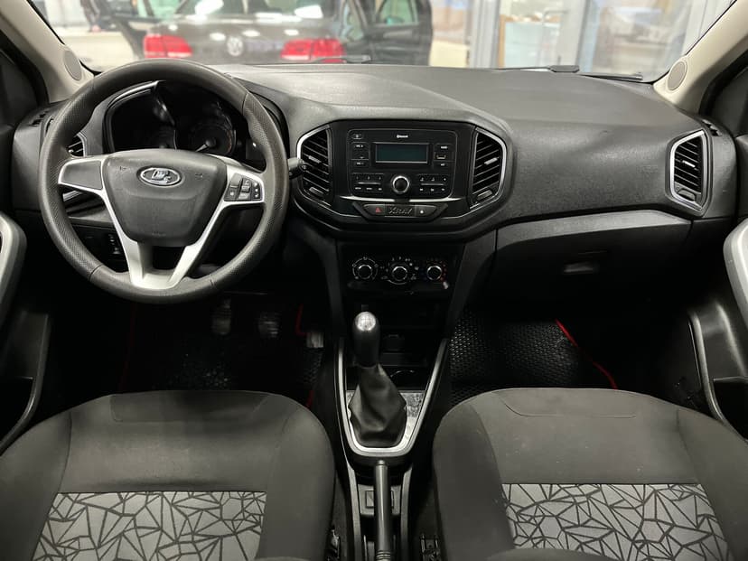 ваз (lada)-xray-2019-1050-10